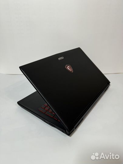 Игровой ноутбук MSI i7 7700hq / GTX 1060