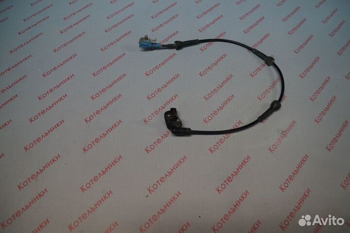 Nissan 47901-EQ010 Датчик абс задний левый