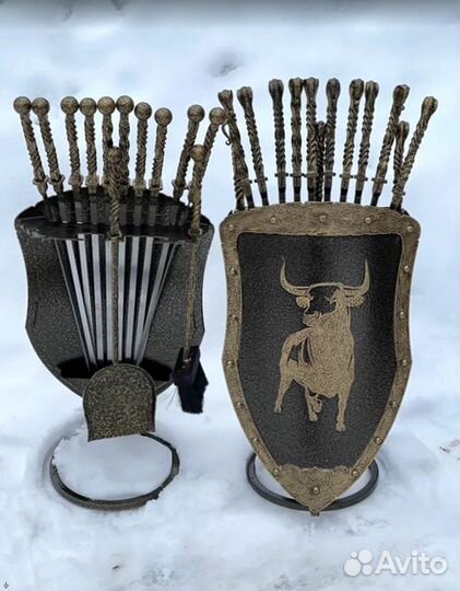 Подставка под шампуры Щит