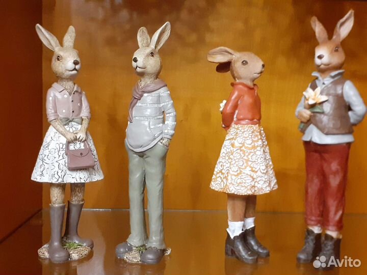 Декоративные фигурки зайцев