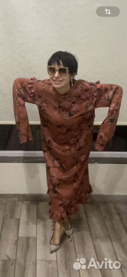 Платье женское 42 44