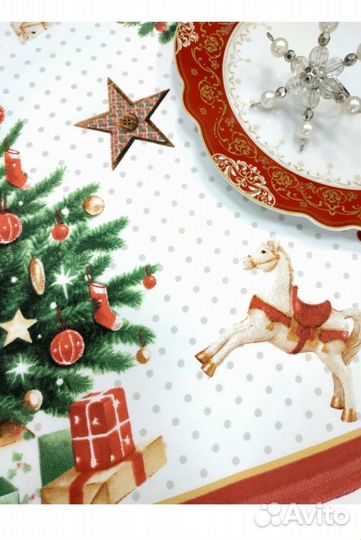Дорожка на стол новогодняя