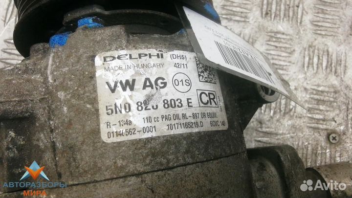 Компрессор кондиционера Volkswagen Passat B7 2012