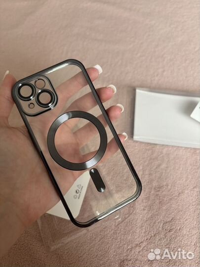 Чехол на iPhone 15