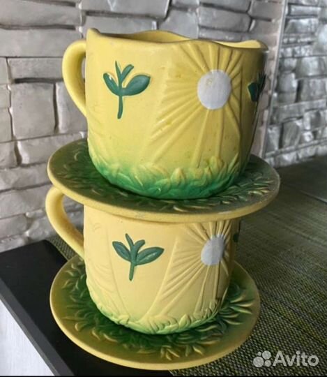 Чайные чашки с блюдцами 