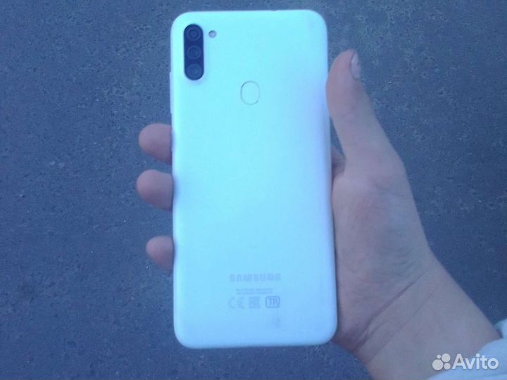 Телефон samsung а 11