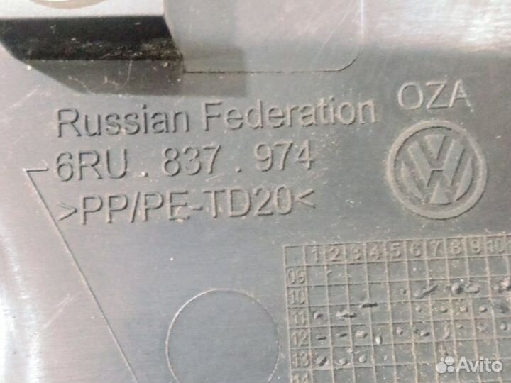 Крышка зеркала (уголок) правая Volkswagen Polo Sed