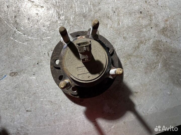 Ступица задняя cadillac BLS 2006-2010