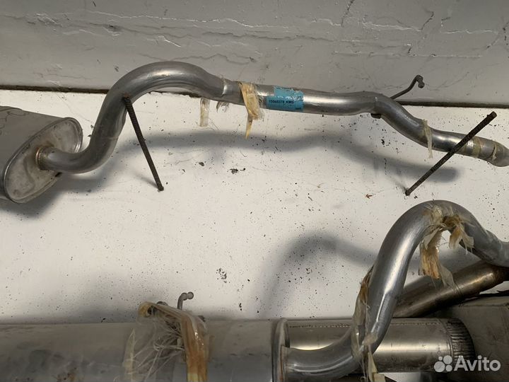 Глушитель на Шевроле сабурбан 2006г