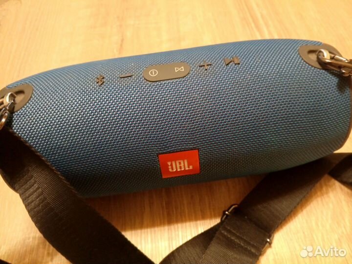 Колонка JBL Xtreme blue