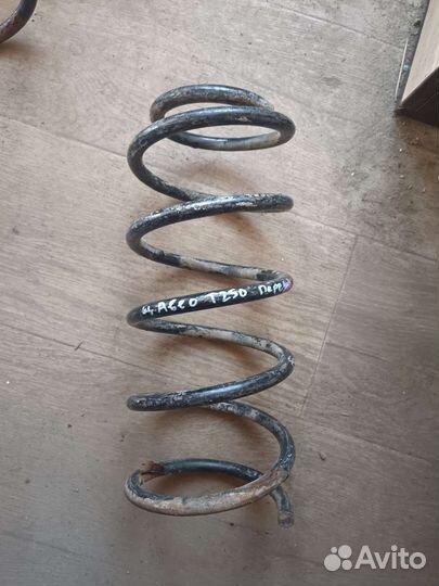 Пружина передняя Chevrolet Aveo t250