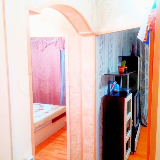 Комната 32 м² в 2-к., 1/5 эт.