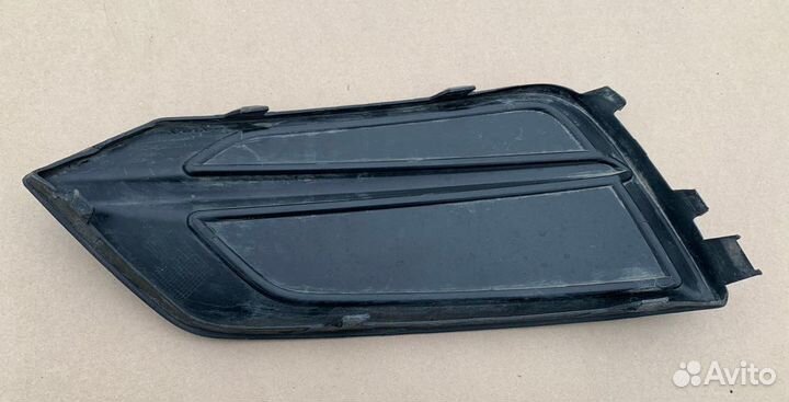 Заглушка, рамка птф правая Volvo XC60 2