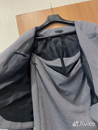 Костюм женский