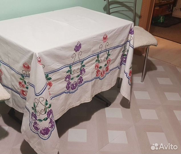 Скатерть с ручной вышивкой, времен СССР