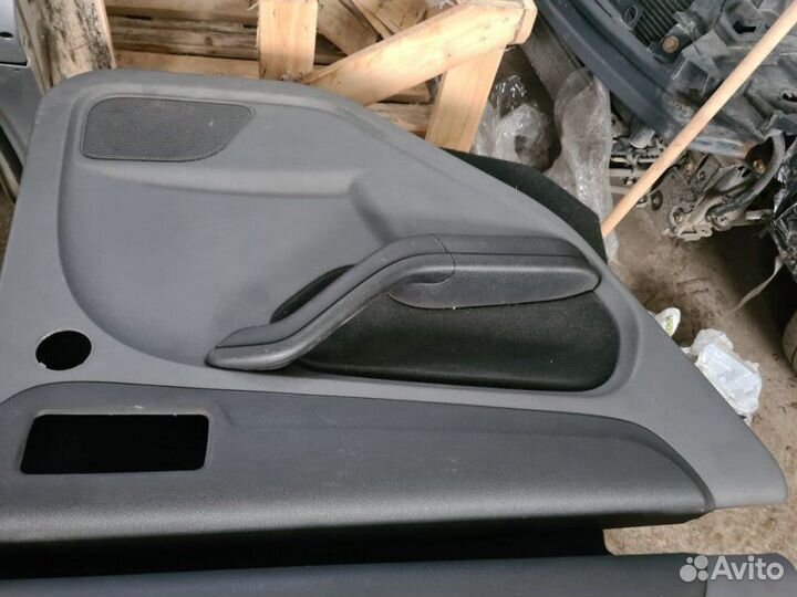 Обшивка двери задняя Ford Focus 2 kkda 2008