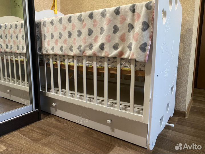 Детская кроватка