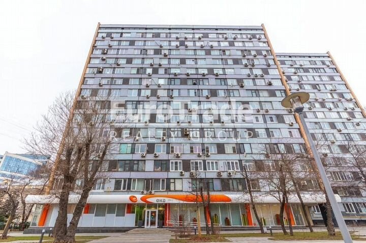 Сдам торговое помещение, 467 м²