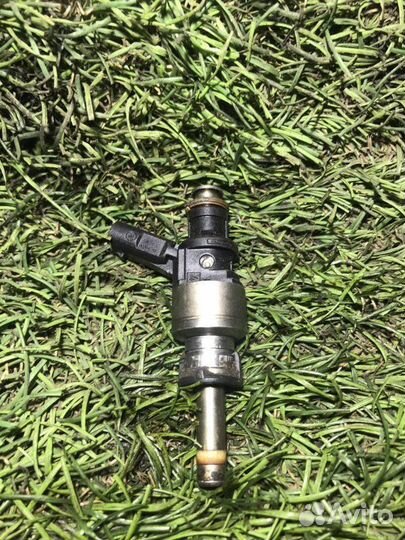 Форсунка топливная Audi A6 CGW 3.0 tfsi