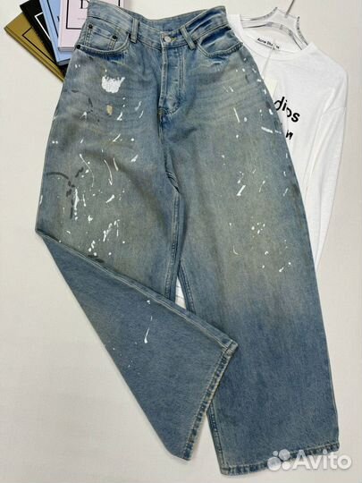 Обьемные джинсы Acne