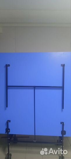 Теннисный стол