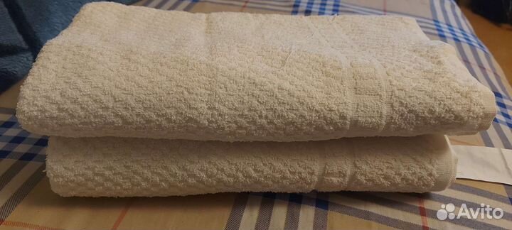 Махровые полотенца 70х130 новые в наличии нескол