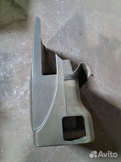 Кожух рулевой колонки на Volvo S80