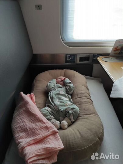 Кокон для новорождённых Baby Lounger