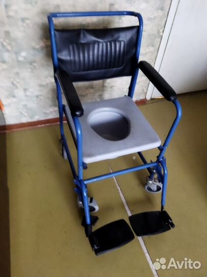 Санитарное кресло туалет для пожилых людей