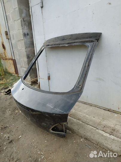 Задняя дверь от Мазды