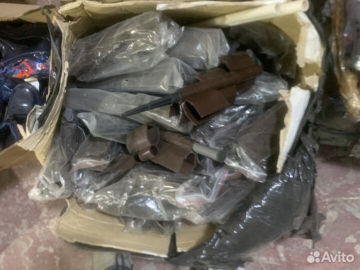 Угловые шарнирные петли для грядки