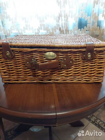 Набор для пикника в чемодане