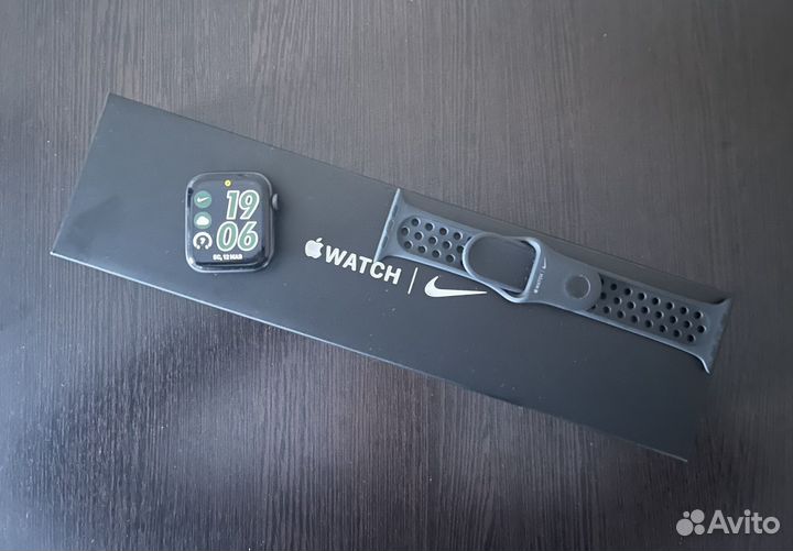 Часы apple watch 5 44 mm nike