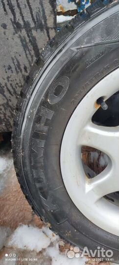 Kumho I'Zen Wis KW19 205/65 R15