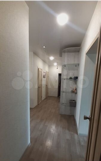 2-к. квартира, 67 м², 2/9 эт.