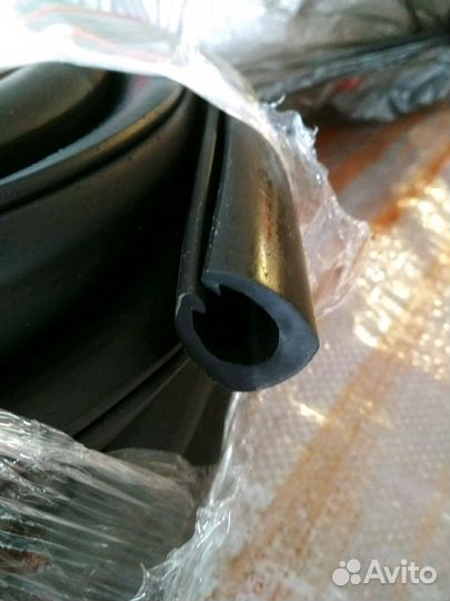 Привальный брус для лодок