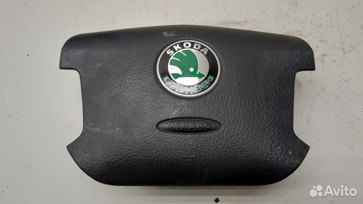 Подушка безопасности водителя Skoda Octavia Tour