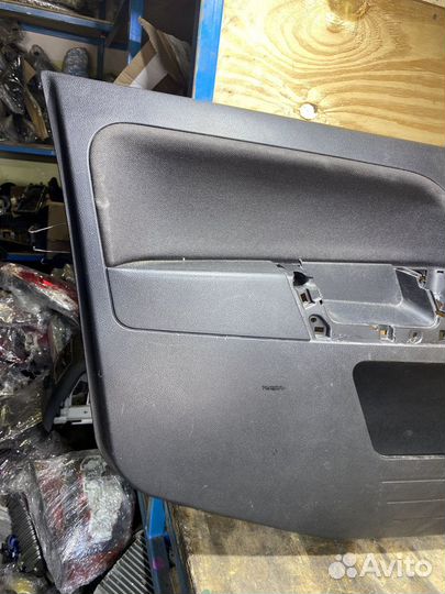 Обшивка передней левой двери Ford Fusion 79083