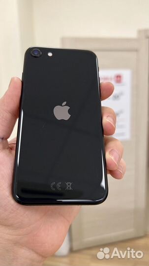 iPhone SE (2020), 64 ГБ