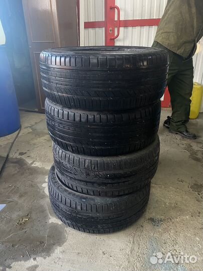 Kinforest KF550-UHP 225/40 R18 92W