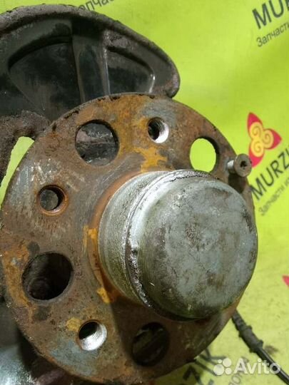 Кулак поворотный передний левый Mercedes Clk-Class