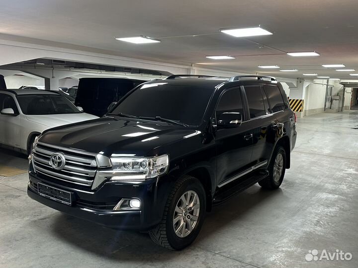 Toyota Land Cruiser 4.6 AT, 2015, 214 000 км