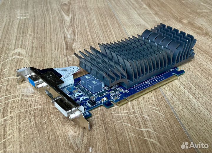 Видеокарта GeForce GT 520