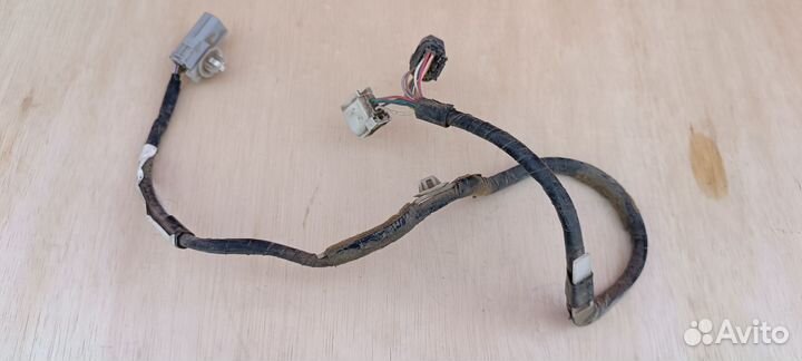 Проводка двери Toyota Rav4 2010 8974642020 ZSA30