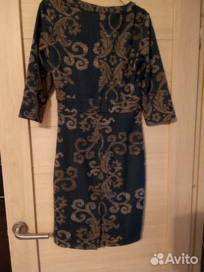 Платье женское 44