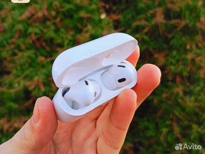 Беспроводные наушники AirPods Pro