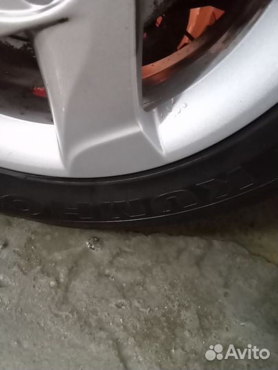 Kumho I'Zen Wis KW19 215/55 R16