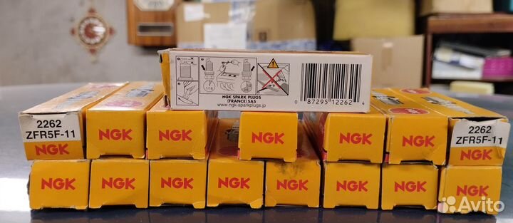 Свечи зажигания NGK