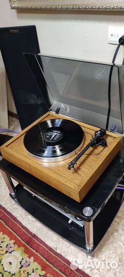 Roksan Xerxes Turntable