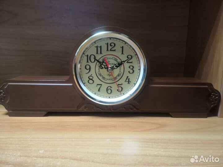 Настольные часы 